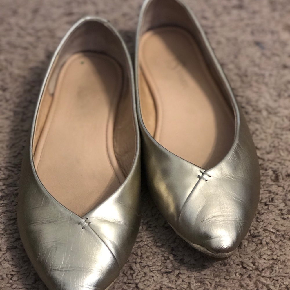 Gold Yosi Samra flats